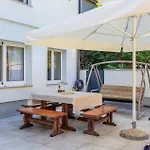 1 Bedroom Cozy In * Lukezi