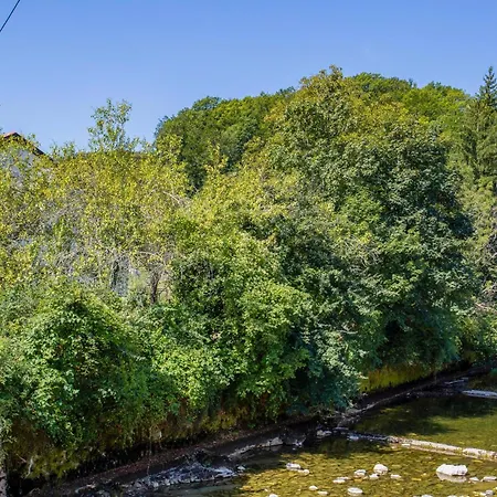 1 Bedroom In Holiday home Lukezi