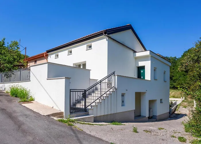 1 Bedroom In *