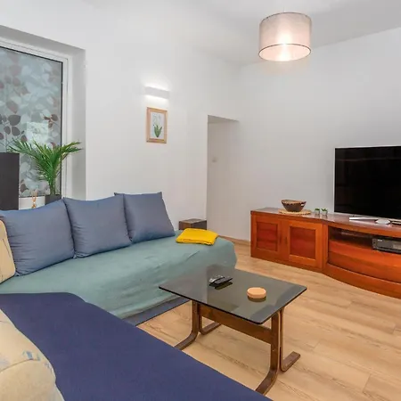 1 Bedroom Cozy In بيت للعطل *
