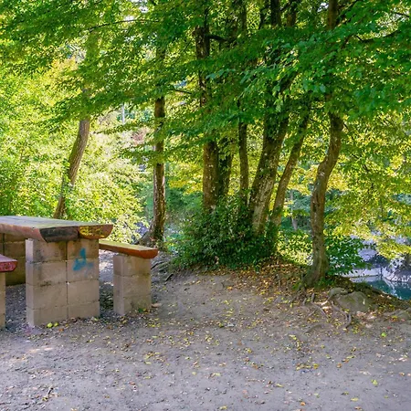 1 Bedroom Cozy In Case de vacanță Lukezi
