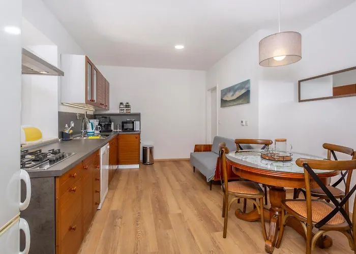 1 Bedroom In Feriehus Lukezi